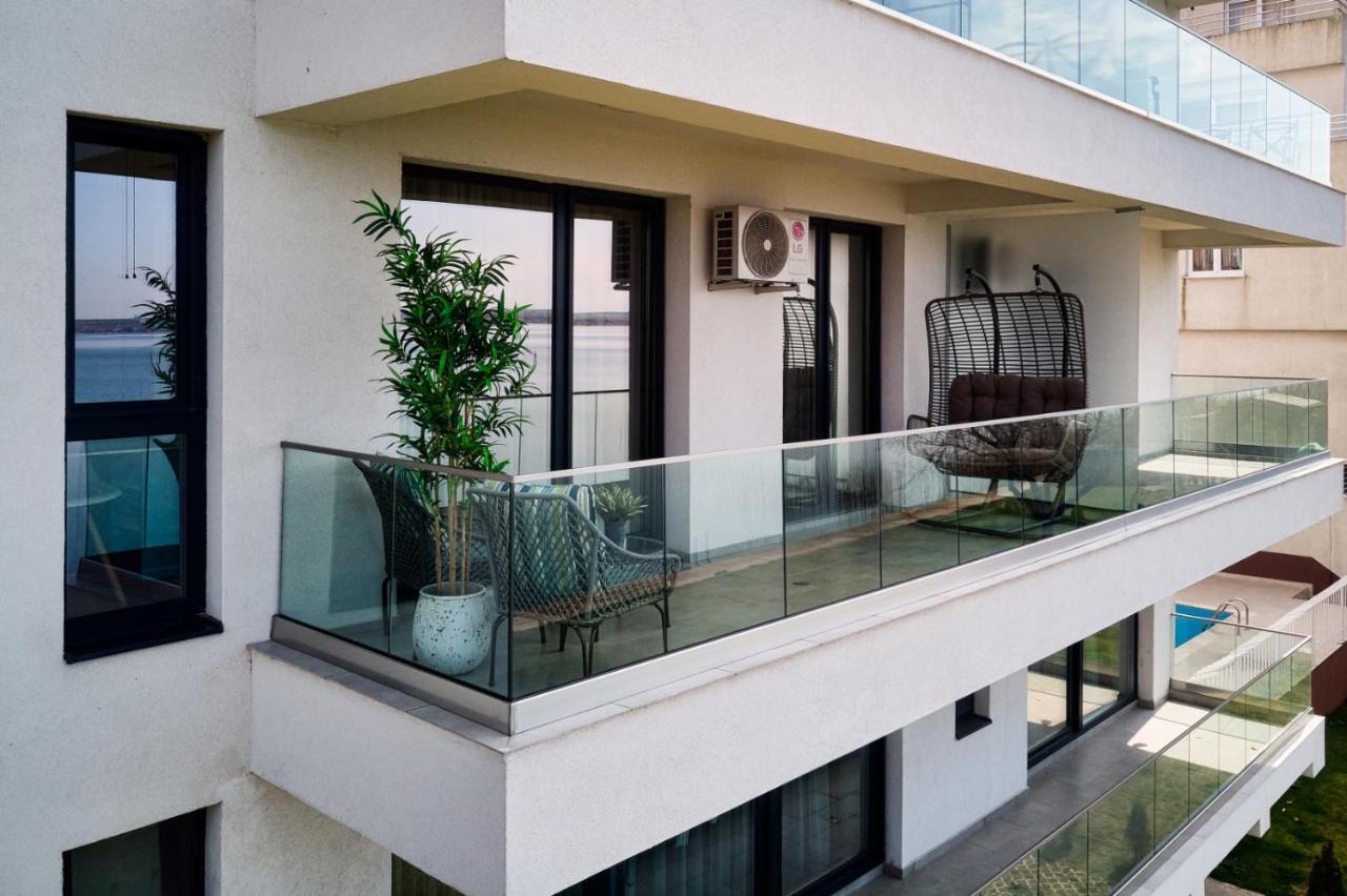 Riva Lake Boutique Mamaia Bagian luar foto