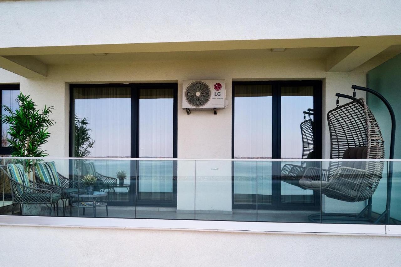 Riva Lake Boutique Mamaia Bagian luar foto
