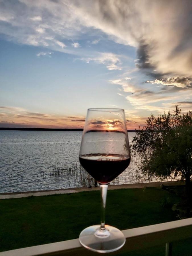 Riva Lake Boutique Mamaia Bagian luar foto