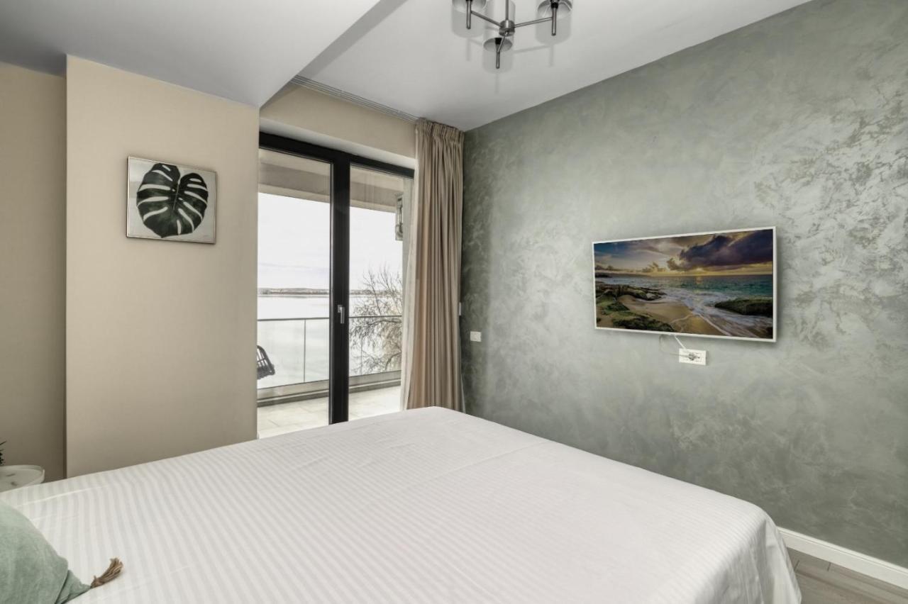 Riva Lake Boutique Apartment Mamaia Bagian luar foto