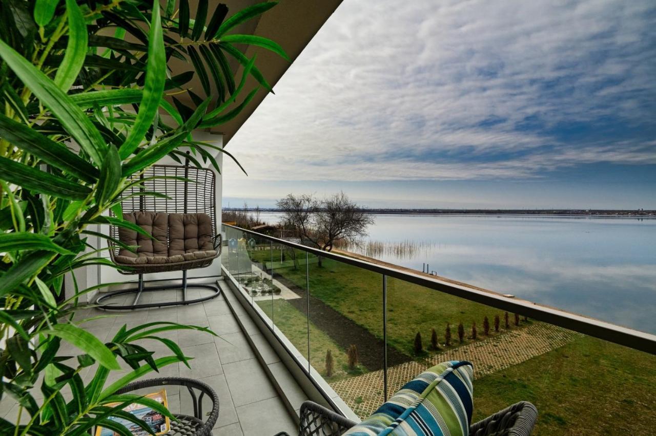 Riva Lake Boutique Mamaia Bagian luar foto