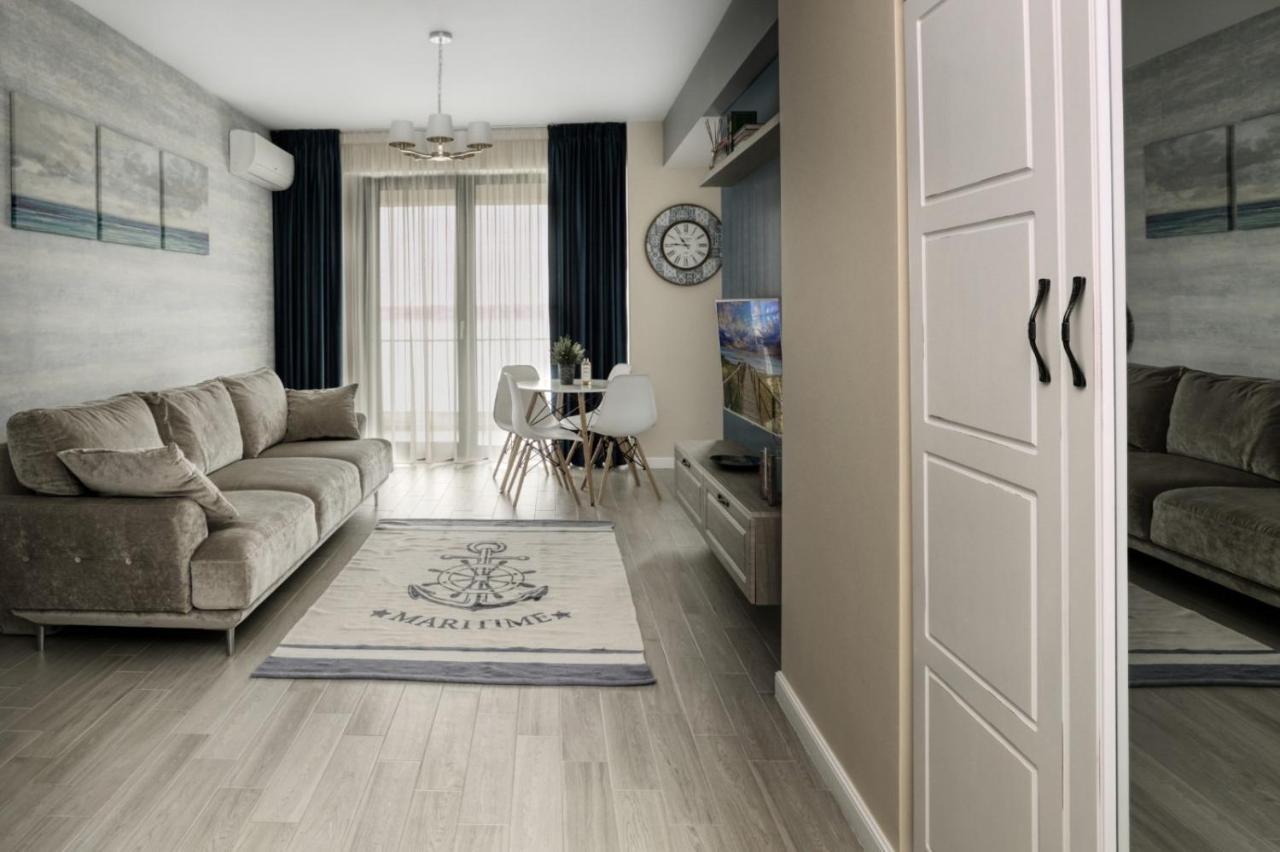 Riva Lake Boutique Apartment Mamaia Bagian luar foto